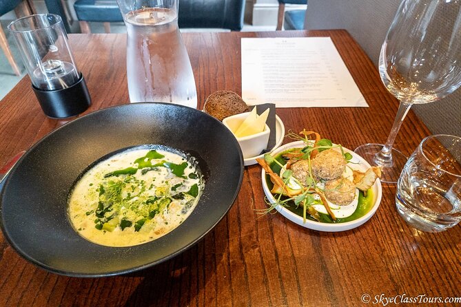 Tailored Premium Edinburgh Food Tour with Highest Quality Dishes - Old Town + iconic landmarks: how the walk makes the tastings make sense