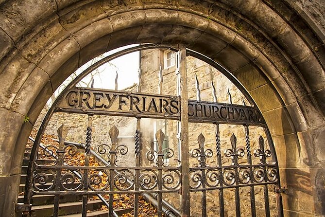 Tales from the Crypts: Ghouls, Graves and Ghostly Tales - The Royal Mile, Greyfriars energy, and castle legends that turn deadly