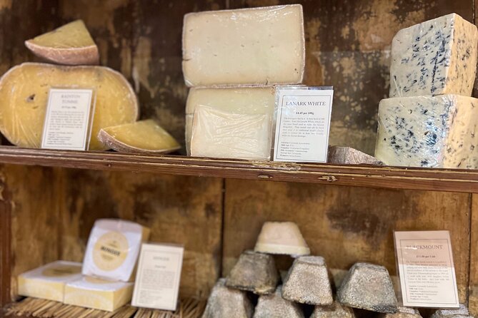 Taste Of Edinburgh Food Tour With All Food & Drinks Included - Where St Giles’ Cathedral sets the tone for your food walk