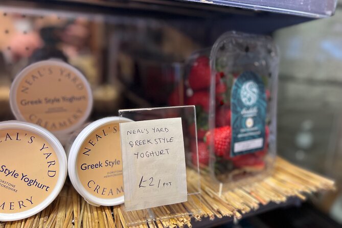 Taste Of Edinburgh Food Tour With All Food & Drinks Included - The route and timing, from Old Town streets to Castle views