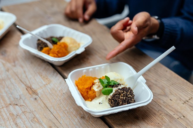 The 10 Tastings of Edinburgh With Locals: Private Food Tour - Lady Stairs House and the Scottish Writers’ Museum close