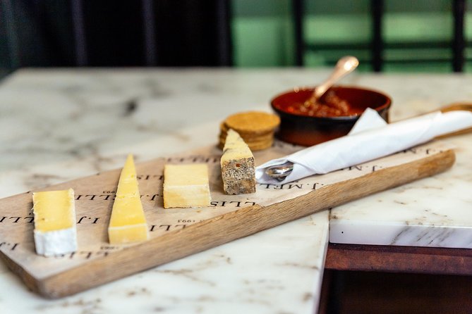 The 10 Tastings of Edinburgh With Locals: Private Food Tour - Should you book it?