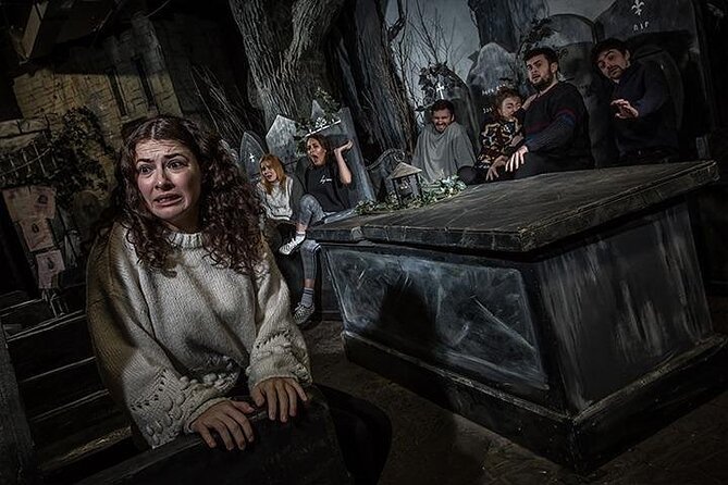 The Edinburgh Dungeon Entrance Ticket - Ghosts of the Past and the Route That Builds Momentum