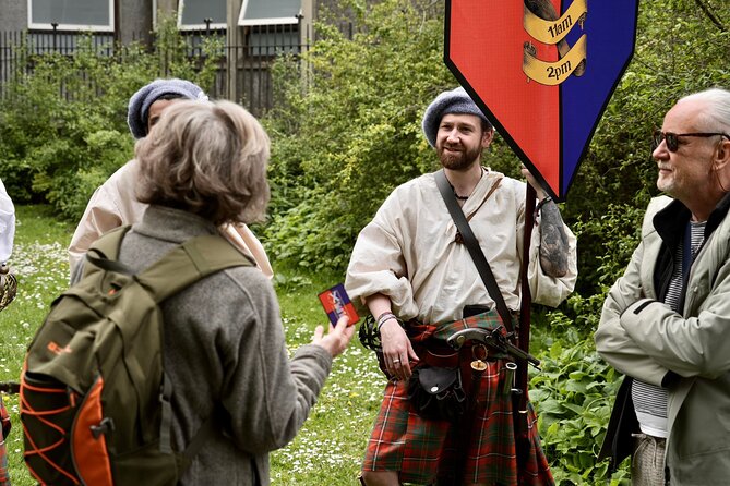 The History Behind Outlander Tour - Outlander and the Jacobite Rebellion, tied to real Edinburgh streets