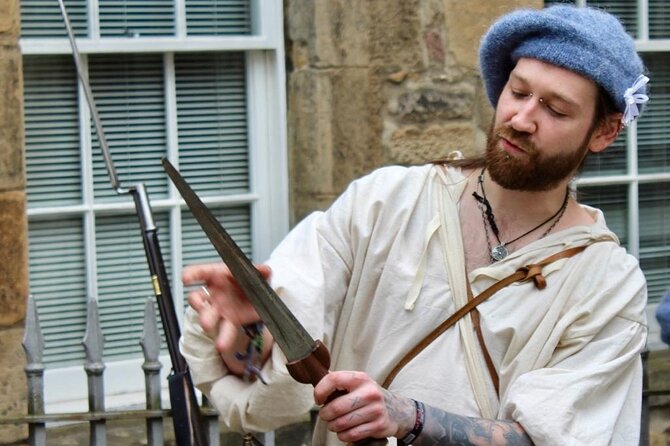 The History Behind Outlander Tour - Your walk plan: Royal Mile start, Canongate Kirkyard finish