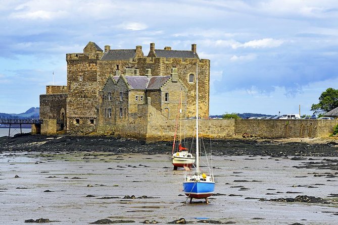 The Outlander 1 Day Experience - Stop 4: Linlithgow Palace Ruins and the Wentworth Prison Connection