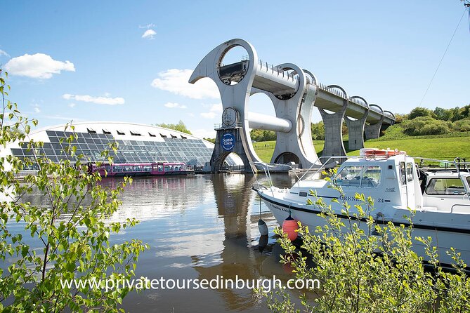 the World Famous Kelpies and Stirling Castle small group tours - What to budget for: tickets and the boat ride gap