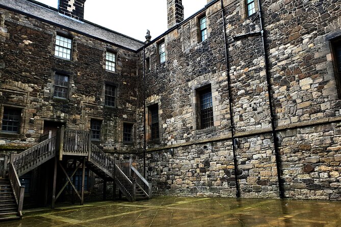 Wallace monument, Stirling Castle, Linlithgow Palace Private Tour - Price and Ticket Math: When the Admissions Fee Actually Adds Up