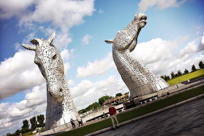 Warriors & Wilderness: Braveheart & Stirlingshire Day Trip - The Kelpies and The Helix: free, fast, and worth the photos