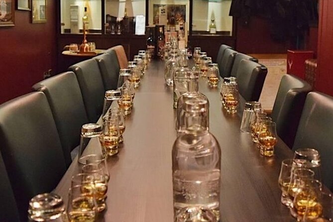 Whisky Tasting at Edinburgh's Award Winning Whiski Rooms - The 1-Hour Flow: Four Drams, One Guided Lesson
